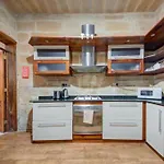 Ferienhaus New Charming House In By Sf Homes Sliema